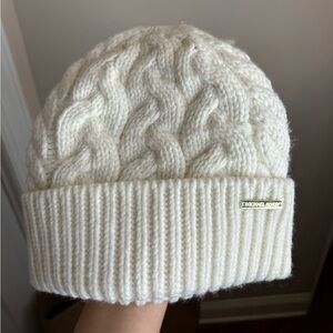 MICHAEL KORS CABLE KNIT WHITE HAT